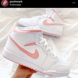 Meet your Posher, Betsabe